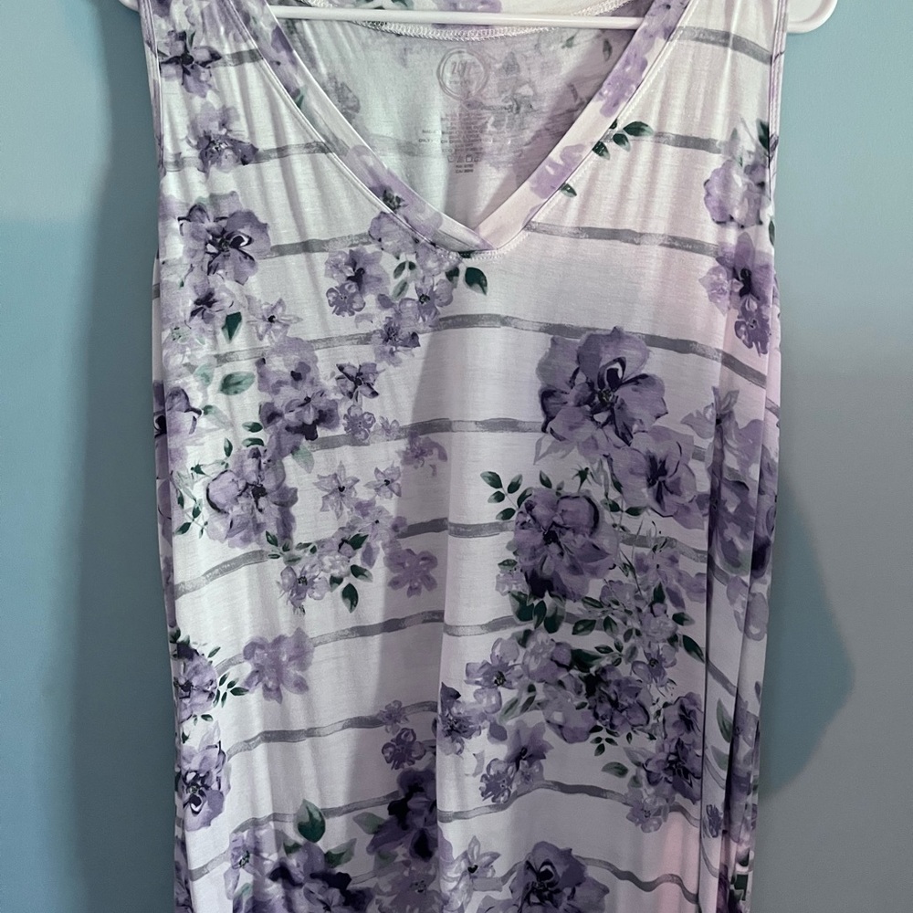 Maurice’s white soft flowing top